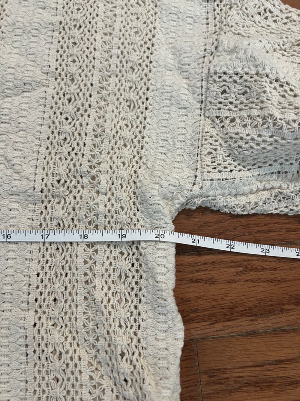 Kaktus Cream Crochet Button-Down Top - Picture 11 of 12